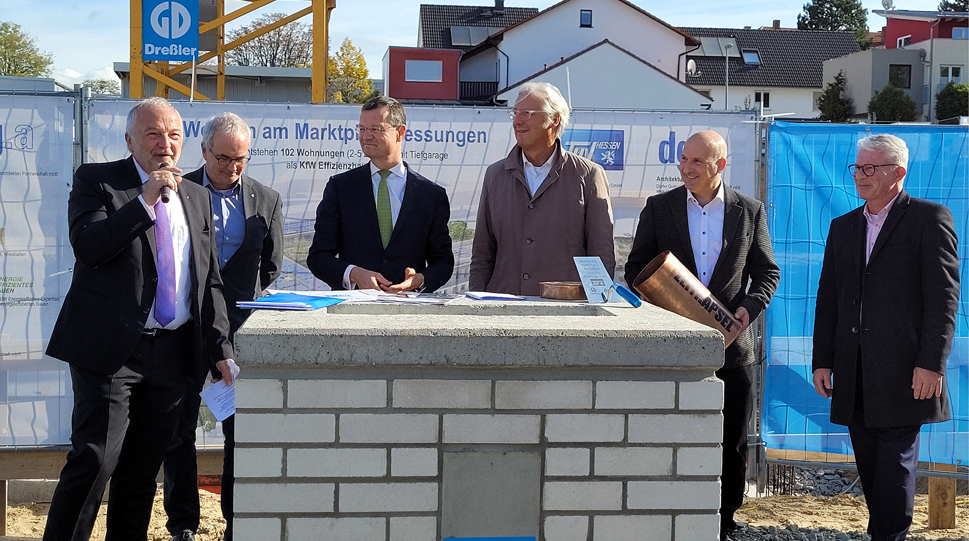 Dörfer Grohnmeier Architekten Partnerschaft mbB, Menschen vor Baustelle