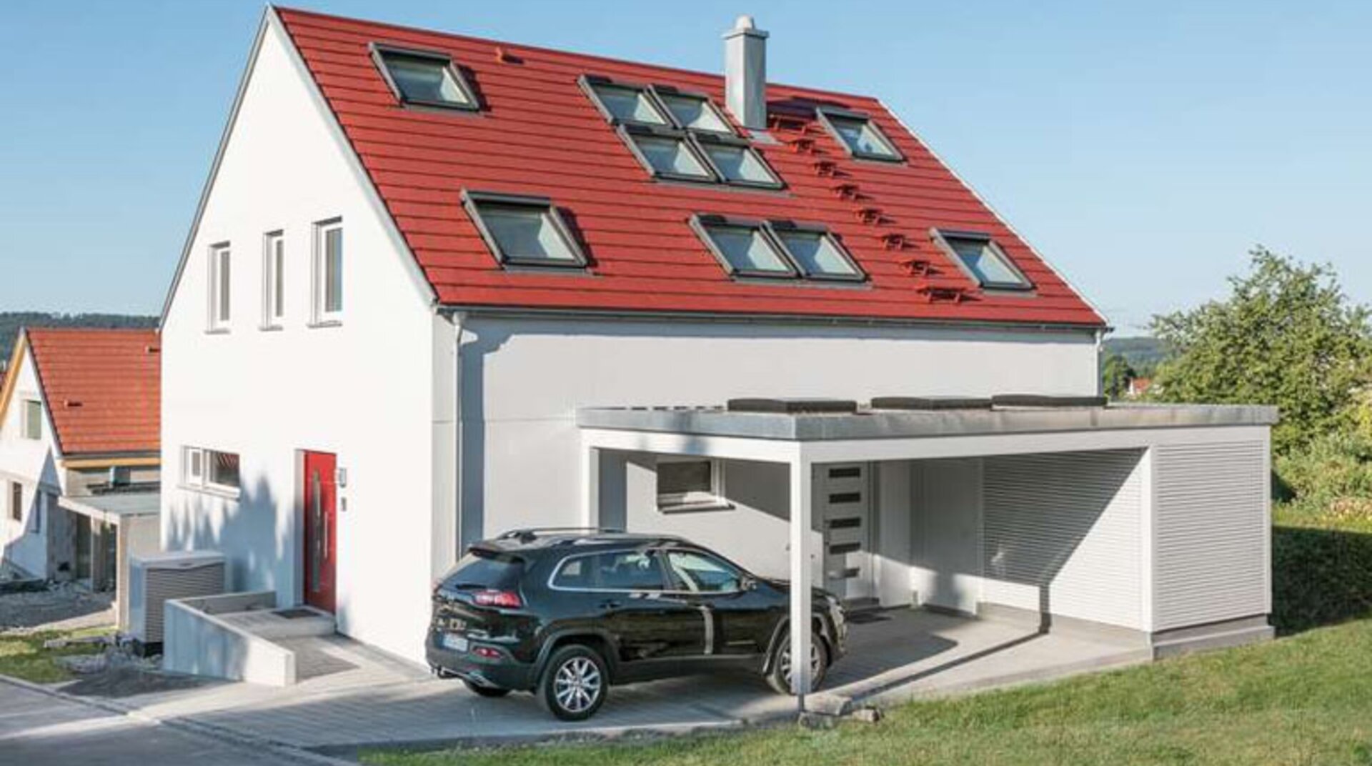 SchwörerHaus Healthy Home, Haus von außen, mit Carport