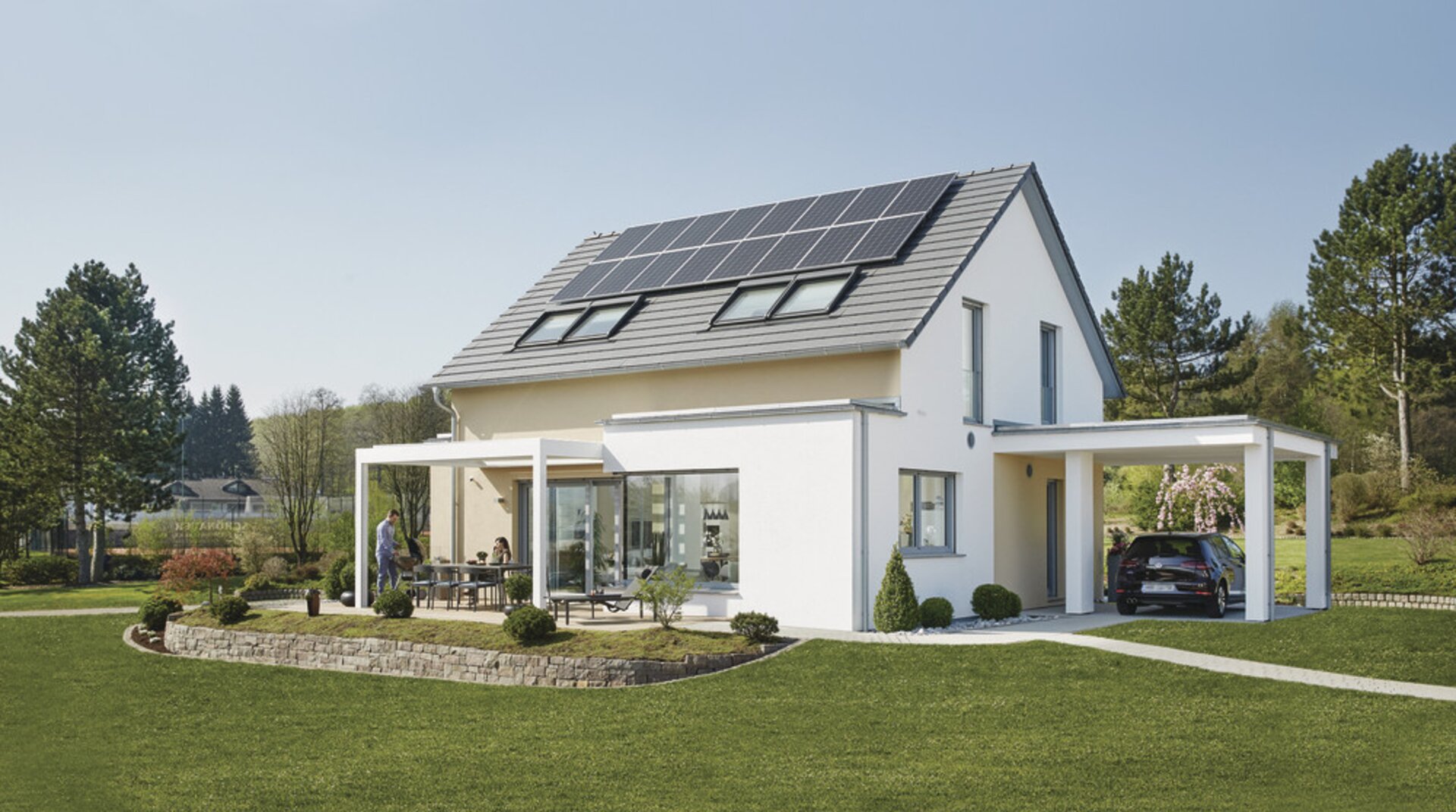 WeberHaus Einfamilienhaus, von außen, Gartenansicht